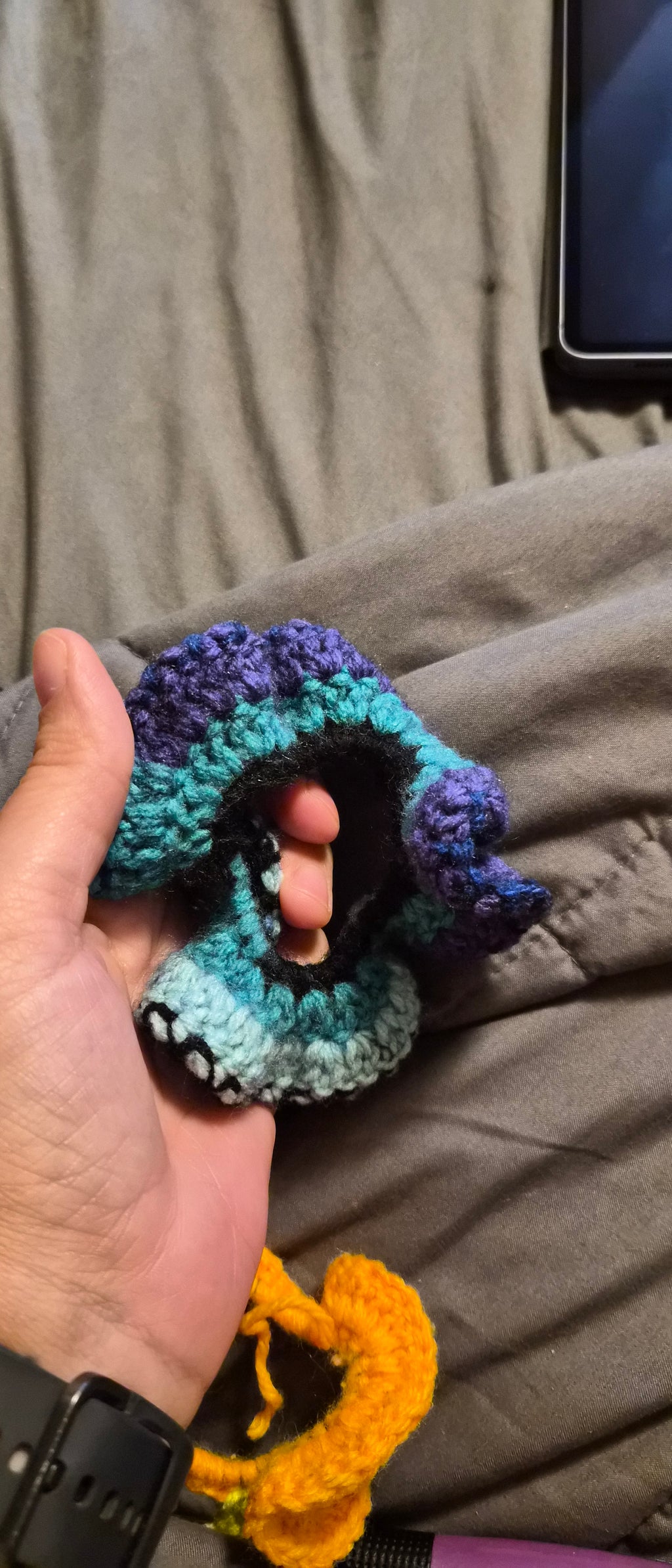 Crochet scrunchie